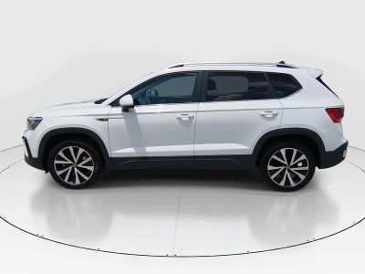 2024 Volkswagen Taos - Photo 4