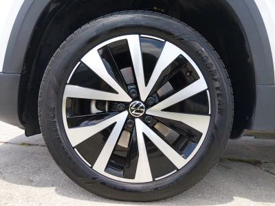2024 Volkswagen Taos - Photo 10