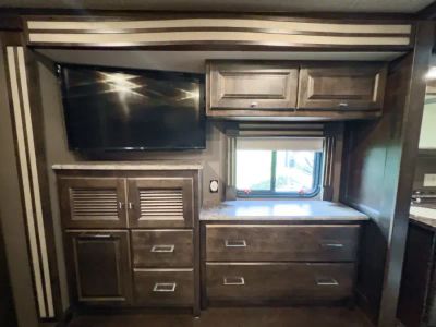2018 Tiffin ALLEGRO RED — photo 20 view