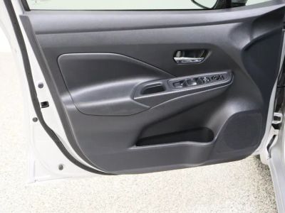2025 Nissan Versa FWD - Photo 12