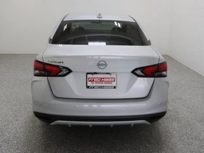 2025 Nissan Versa FWD - Photo 8