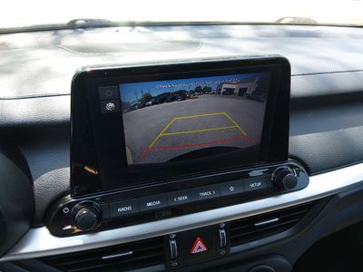 2024 Kia Forte - Photo 16