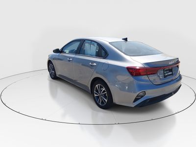 2024 Kia Forte - Photo 5