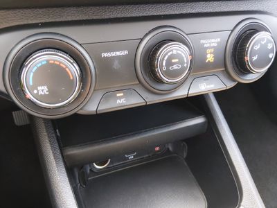 2024 Kia Forte - Photo 19