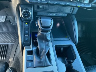 2025 Toyota Land Cruiser - Photo 12