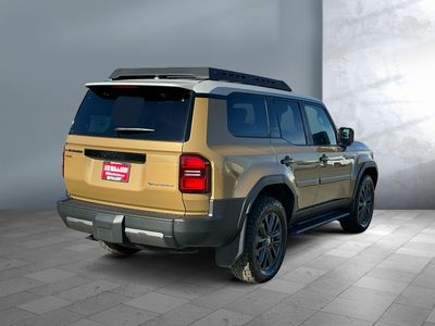 2025 Toyota Land Cruiser - Photo 6