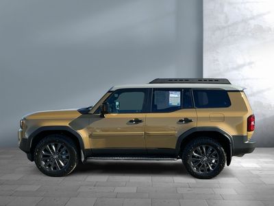 2025 Toyota Land Cruiser - Photo 3