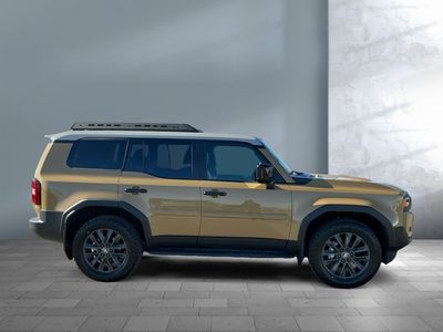 2025 Toyota Land Cruiser - Photo 7