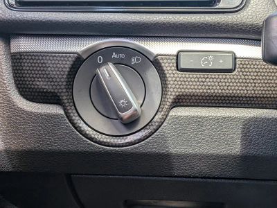 2018 Volkswagen Passat — photo 24 view