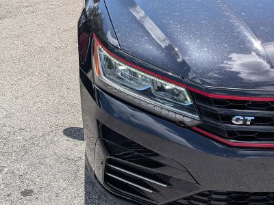 2018 Volkswagen Passat — photo 10 view