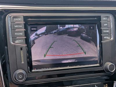 2018 Volkswagen Passat — photo 33 view