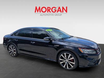 2018 Volkswagen Passat — side profile view