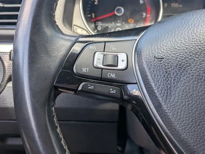2018 Volkswagen Passat — photo 25 view