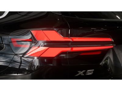 2026 BMW X5 — photo 8 view