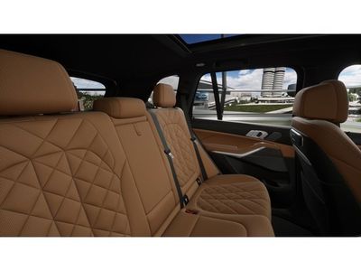 2026 BMW X5 — photo 12 view
