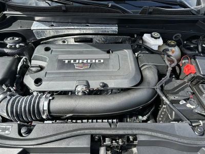 2023 Cadillac XT4 — photo 18 view