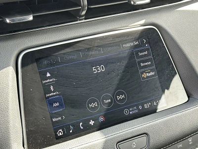 2023 Cadillac XT4 — photo 12 view