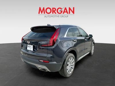 2023 Cadillac XT4 — photo 8 view
