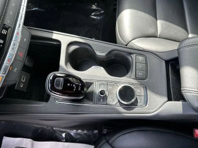 2023 Cadillac XT4 — photo 22 view