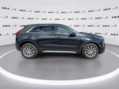 2023 Cadillac XT4 — photo 9 view