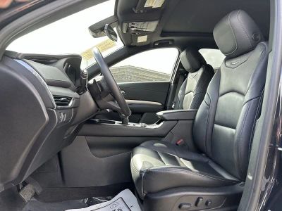 2023 Cadillac XT4 — photo 13 view