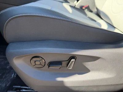 2026 Volkswagen Tiguan — photo 13 view