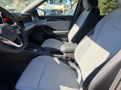 2026 Volkswagen Tiguan — photo 14 view