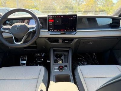 2026 Volkswagen Tiguan — photo 9 view