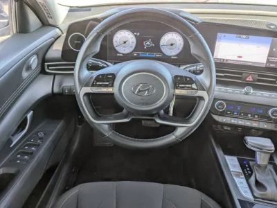 2023 Hyundai Elantra - Photo 26