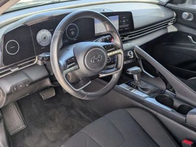2023 Hyundai Elantra - Photo 27