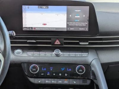 2023 Hyundai Elantra - Photo 17