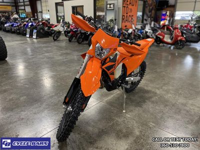 2025 KTM 450 XCF-W - Photo 2