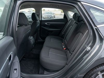 2025 Hyundai Sonata - Photo 2