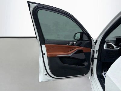 2026 BMW X5 — photo 23 view