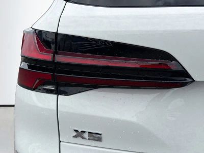 2026 BMW X5 — photo 11 view