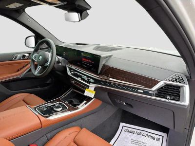 2026 BMW X5 — photo 10 view