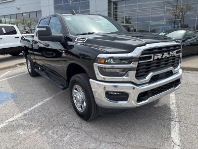 2026 RAM 3500 — photo 7 view