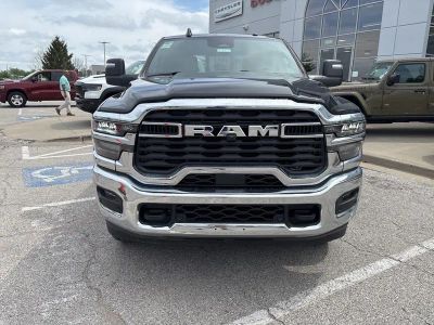 2026 RAM 3500 — photo 10 view