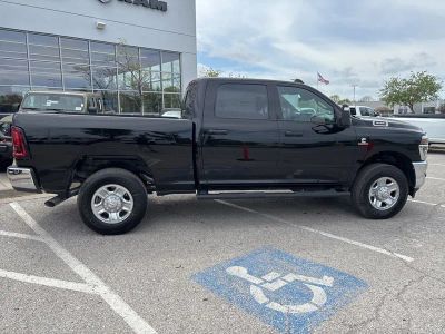 2026 RAM 3500 — photo 36 view