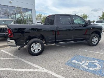 2026 RAM 3500 — photo 34 view