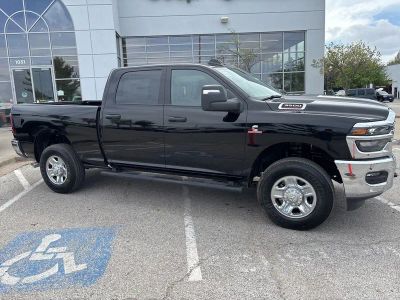 2026 RAM 3500 — photo 38 view