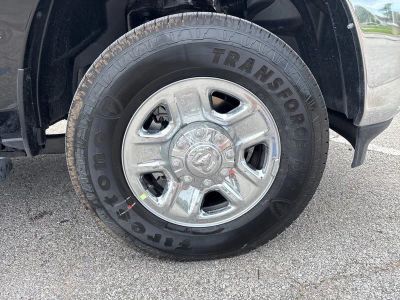2026 RAM 3500 — photo 40 view