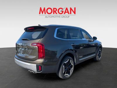 2023 Kia Telluride — interior view