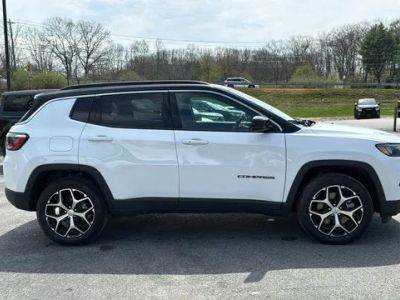 2024 Jeep Compass — detail view