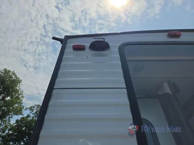 2021 Forest River RV Cherokee — photo 12 view