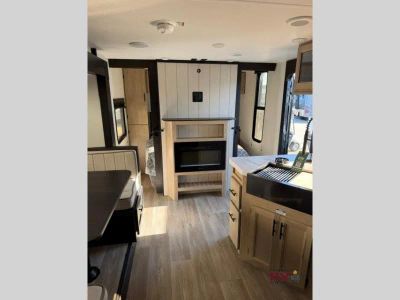 2027 Forest River RV Cherokee Grey Wolf — photo 21 view