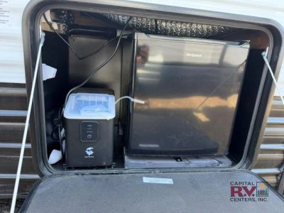 2027 Forest River RV Cherokee Grey Wolf — photo 7 view