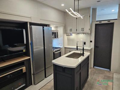 2027 Coachmen RV Chaparral — photo 11 view