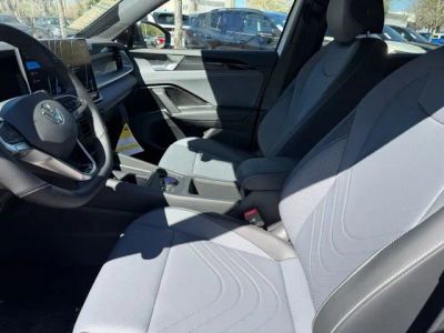 2026 Volkswagen Tiguan — photo 15 view