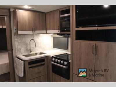 2023 Grand Design Imagine - Photo 10